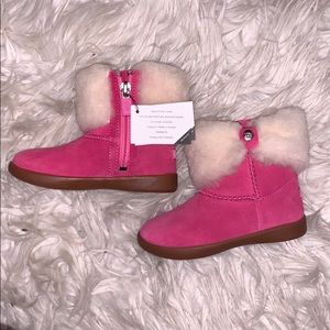 *FLASH SALE* NWT Toddler Ugg boots